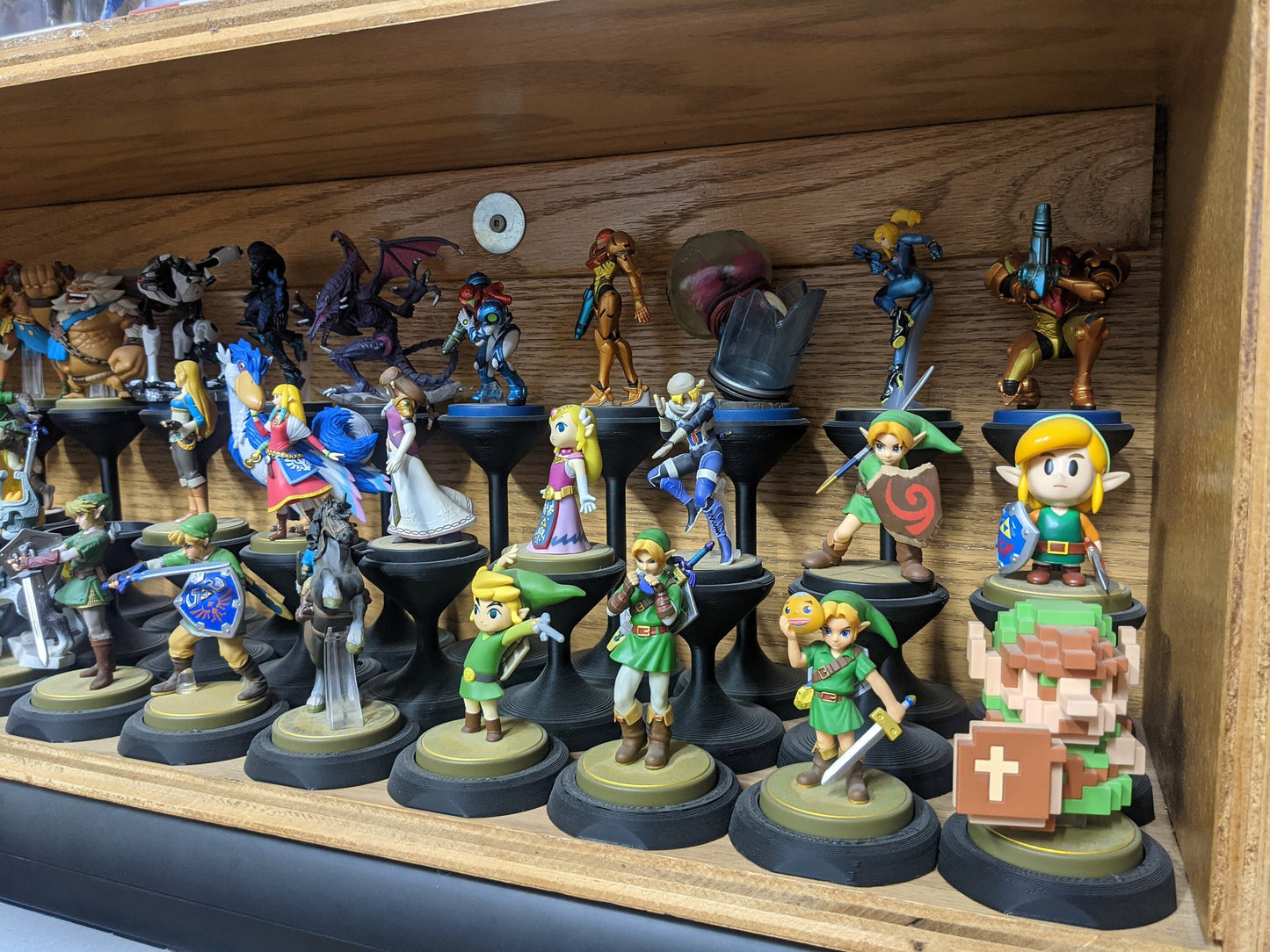 Nintendo Amiibo Display Stands - Modular and Customizable